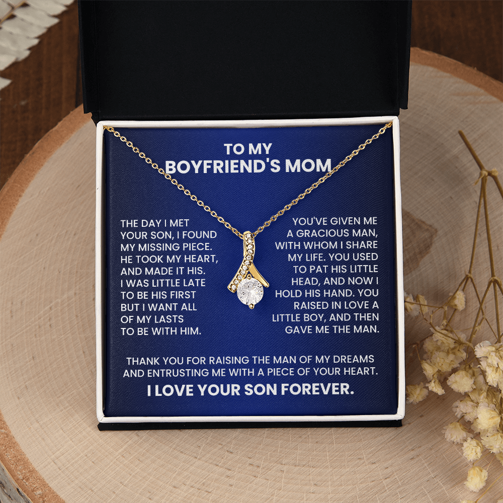 To My Boyfriends Mum Alluring Beauty Necklace Gift Set