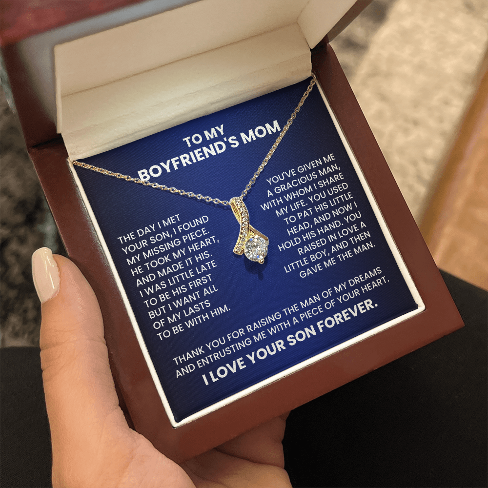 To My Boyfriends Mum Alluring Beauty Necklace Gift Set