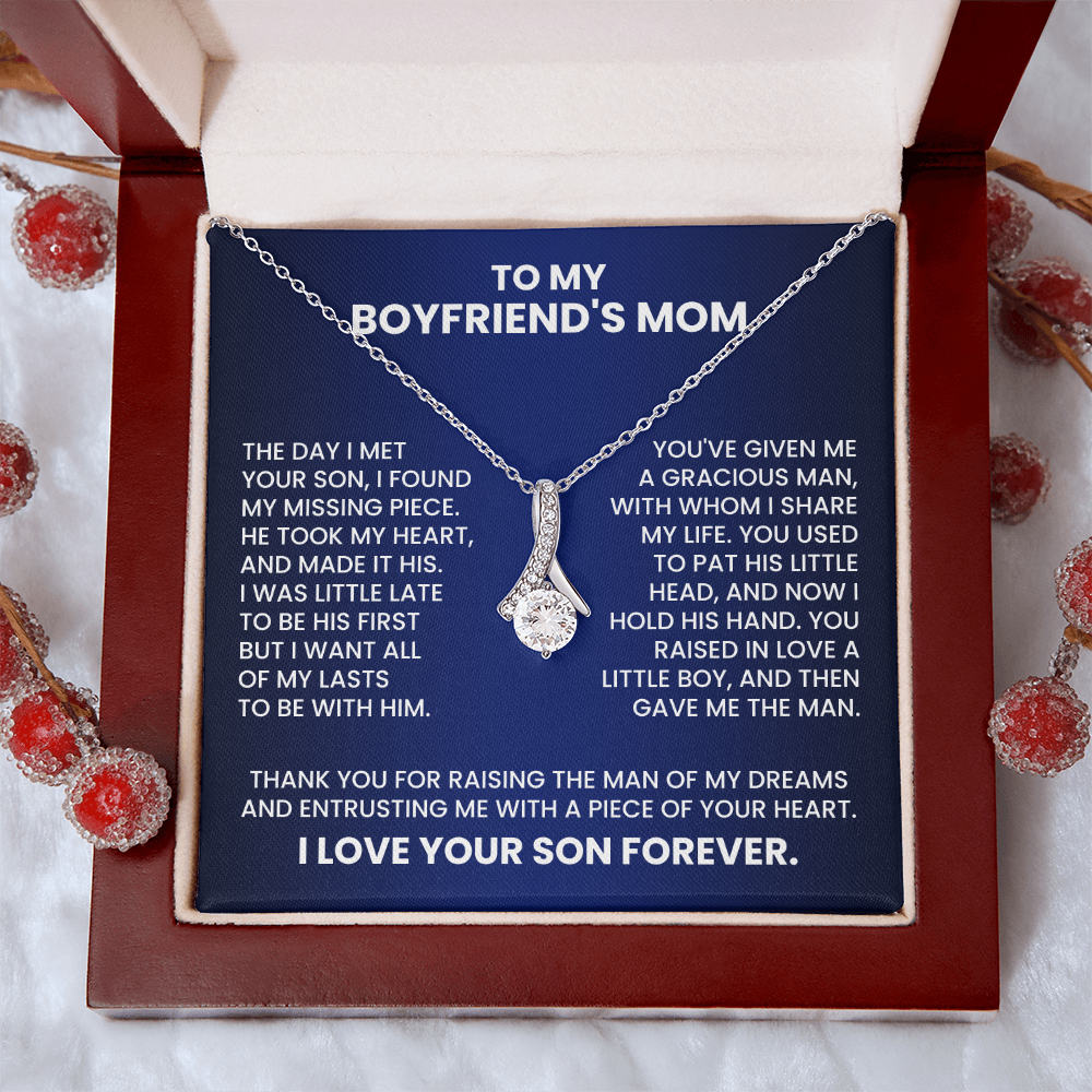 To My Boyfriends Mum Alluring Beauty Necklace Gift Set